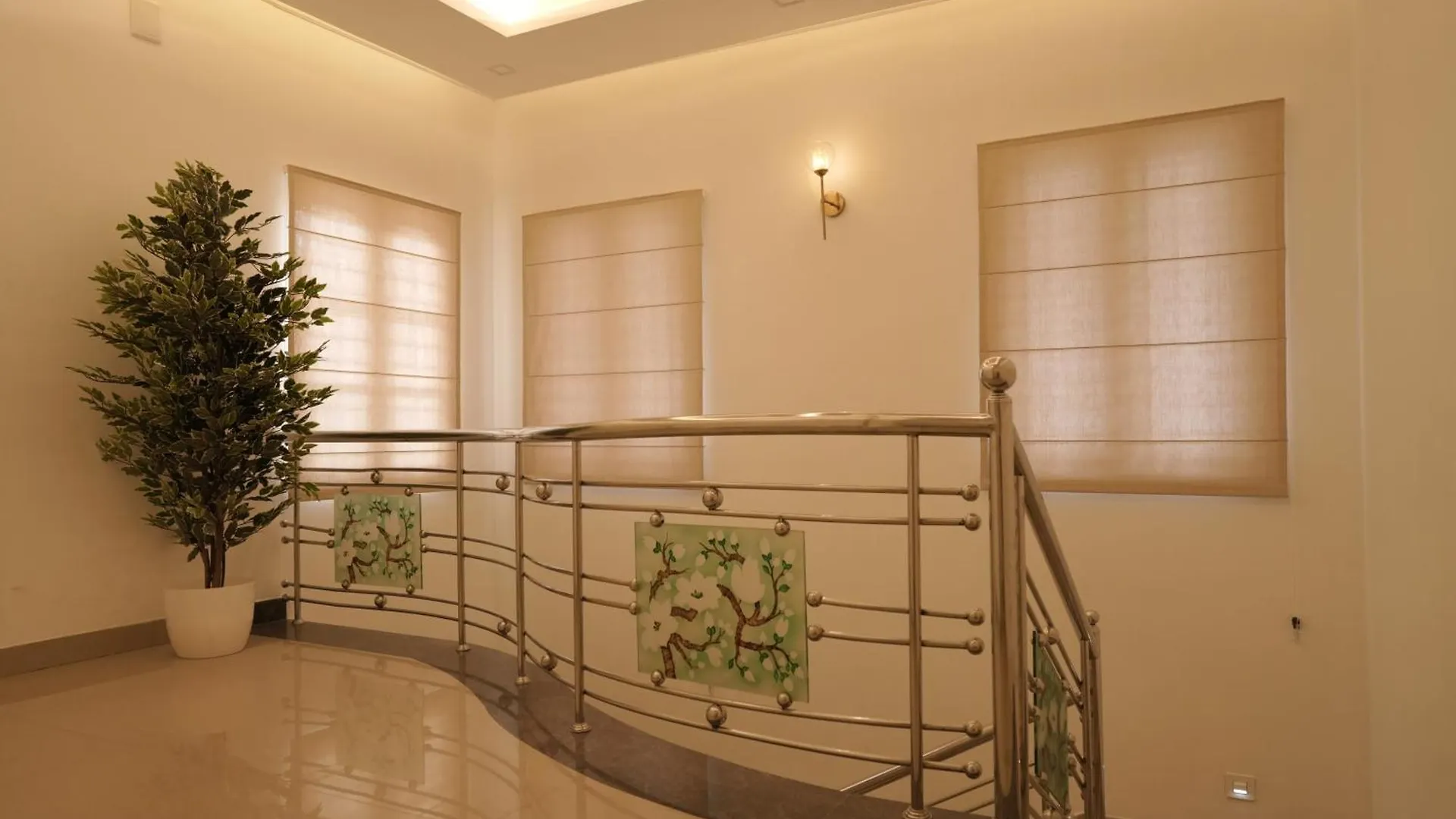 Opel Homes - Family Retreat Near Airport Nedumbassery