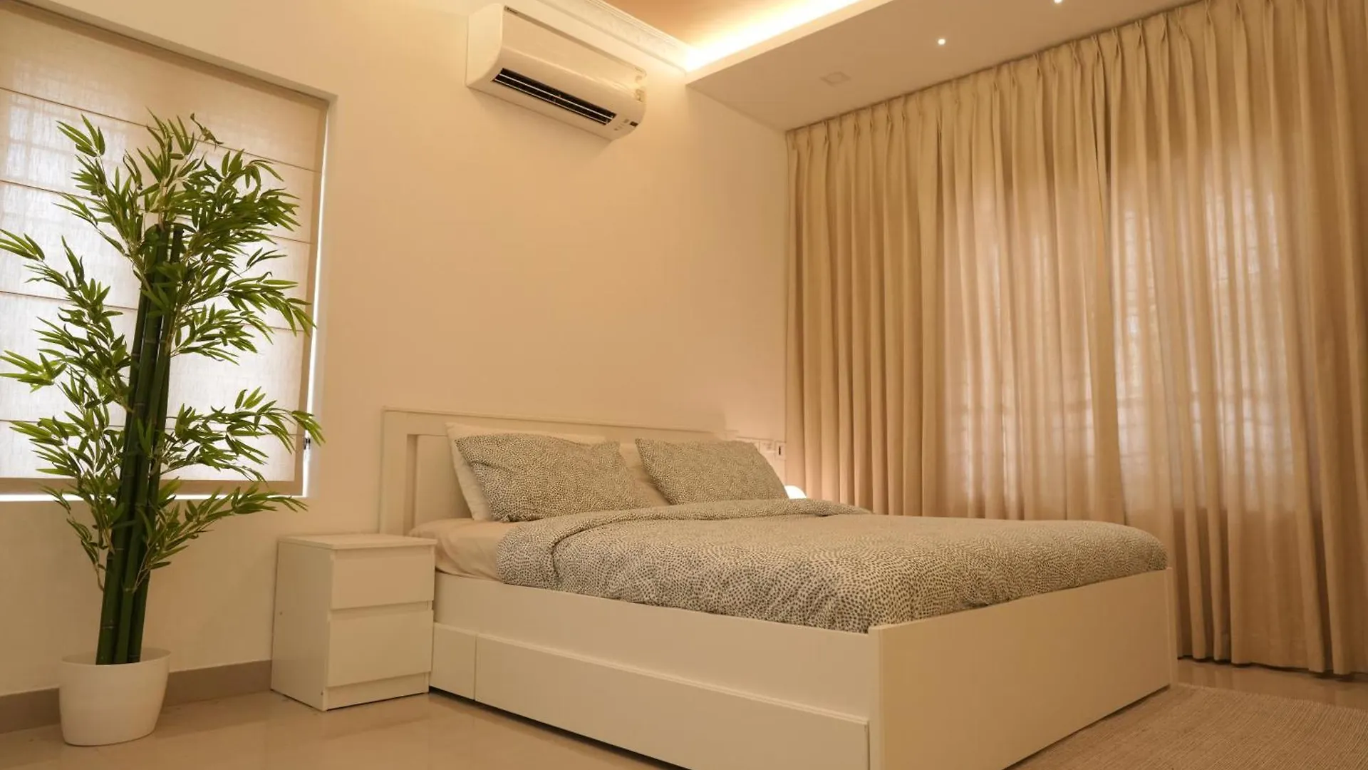 Opel Homes - Family Retreat Near Airport Nedumbassery India