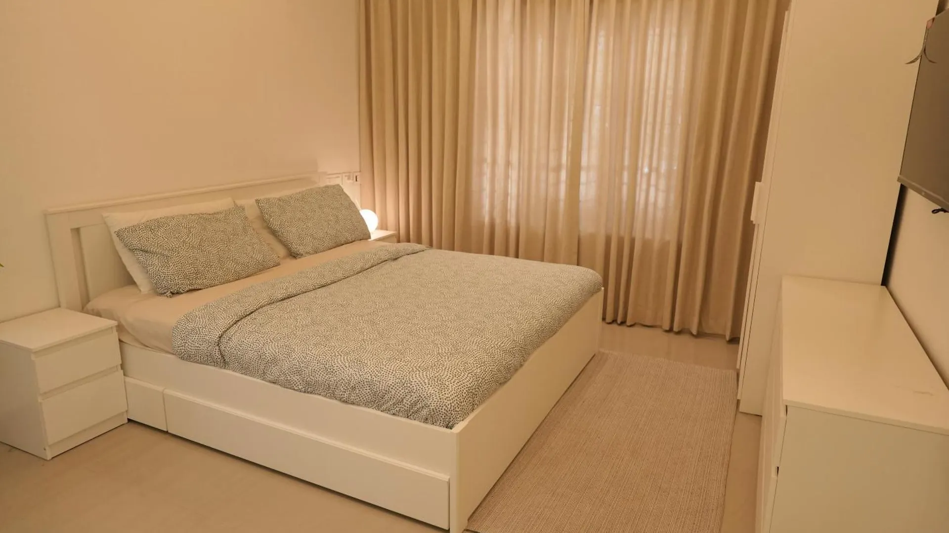 Opel Homes - Family Retreat Near Airport Nedumbassery